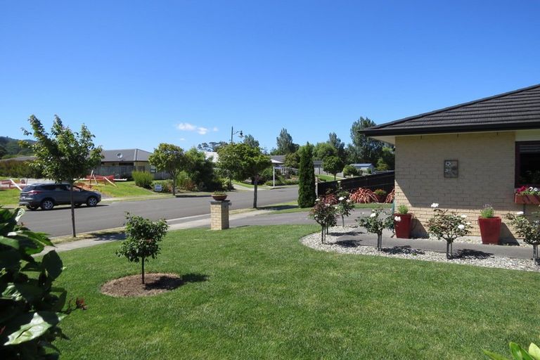 Photo of property in 11 Victoria Street, Coromandel, 3506