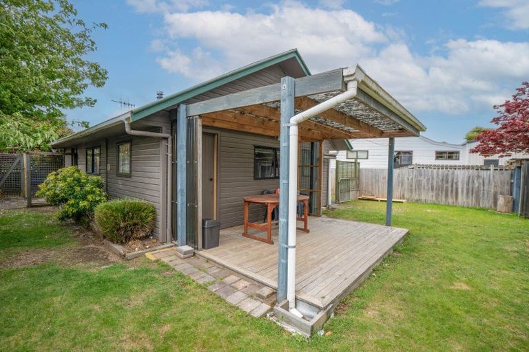 Photo of property in 2/1 Glengarry Place, Hilltop, Taupo, 3330