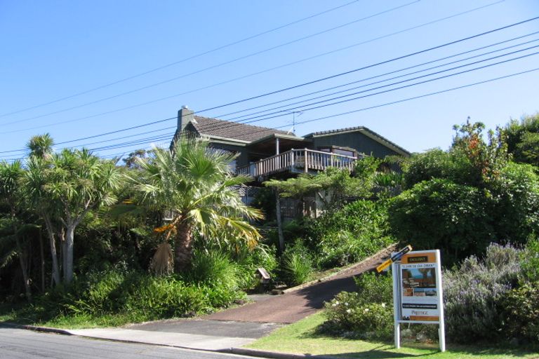 Photo of property in 2/14 Oban Road, Browns Bay, Auckland, 0630