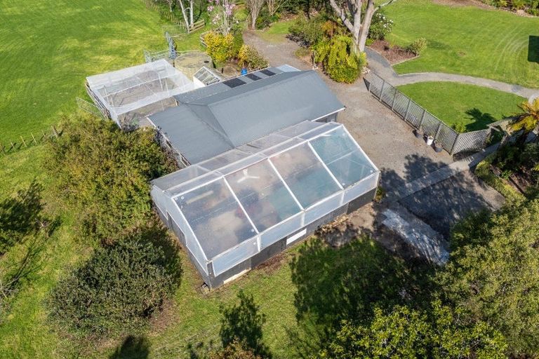 Photo of property in 15 Gleeson Road, Manakau, Levin, 5573
