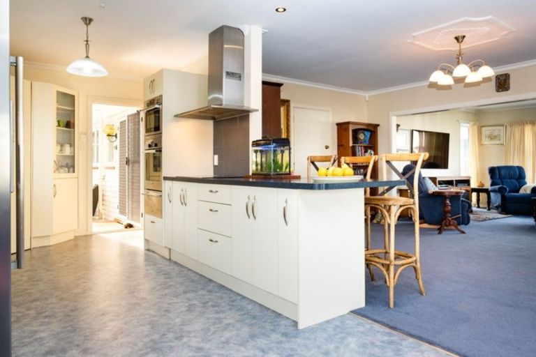 Photo of property in 10 Meeanee Quay, Westshore, Napier, 4110