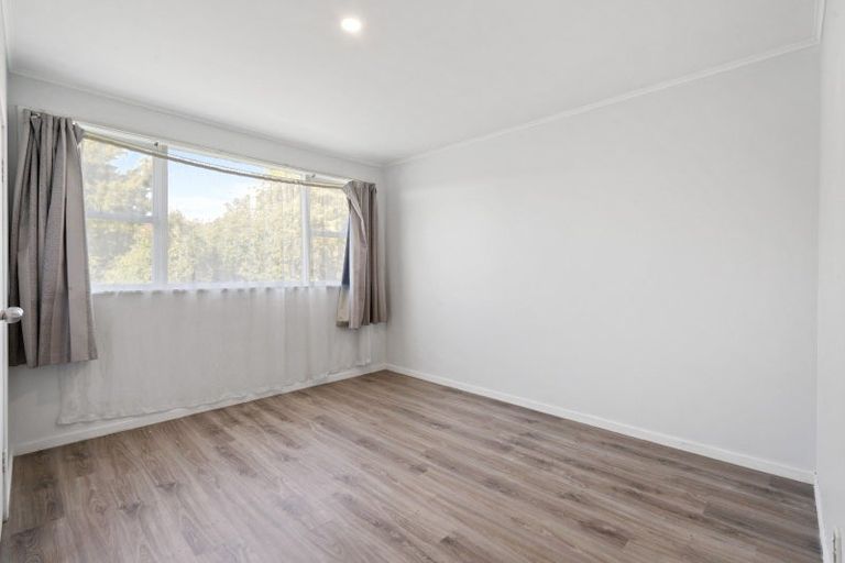Photo of property in 9/85 Edmonton Road, Henderson, Auckland, 0612