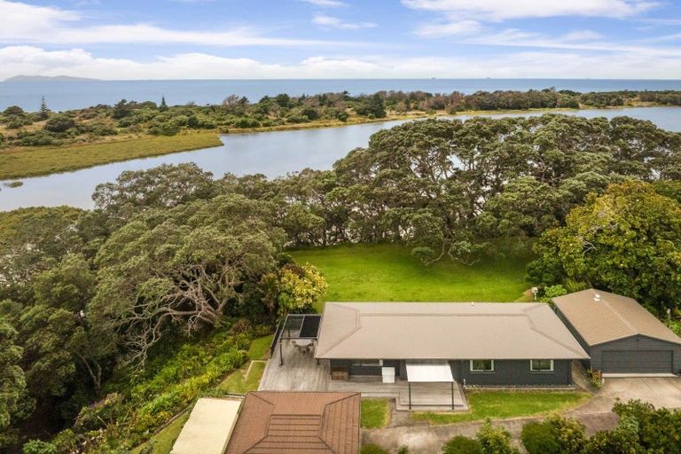 Photo of property in 37 Pohutukawa Drive, Athenree, Katikati, 3177