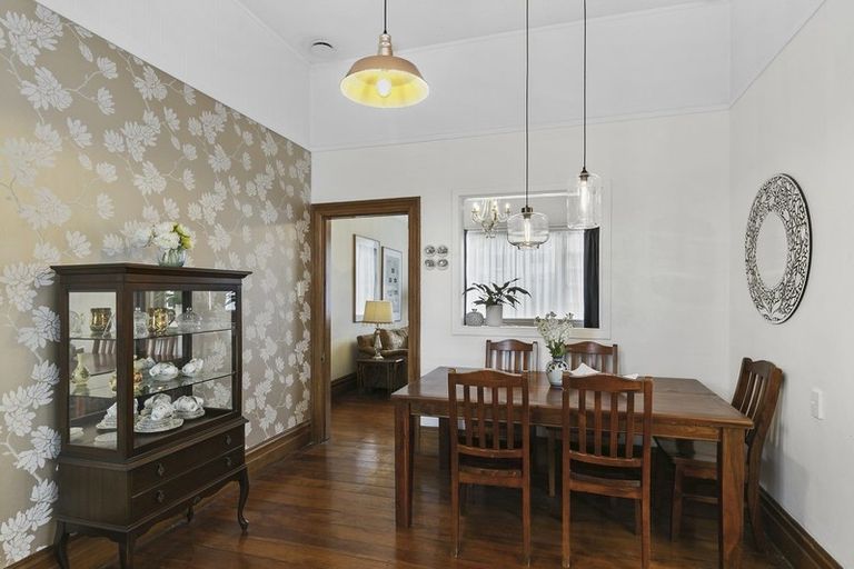 Photo of property in 99 Amohia Street, Paraparaumu, 5032