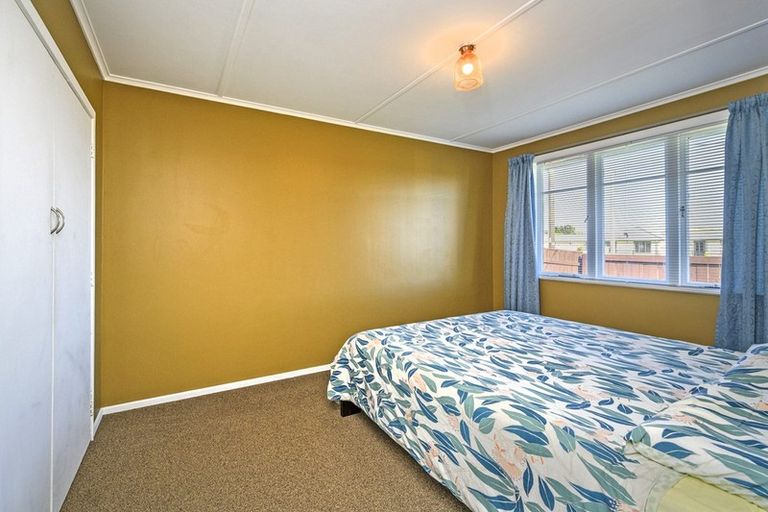 Photo of property in 73 Pohutukawa Place, Bell Block, New Plymouth, 4312
