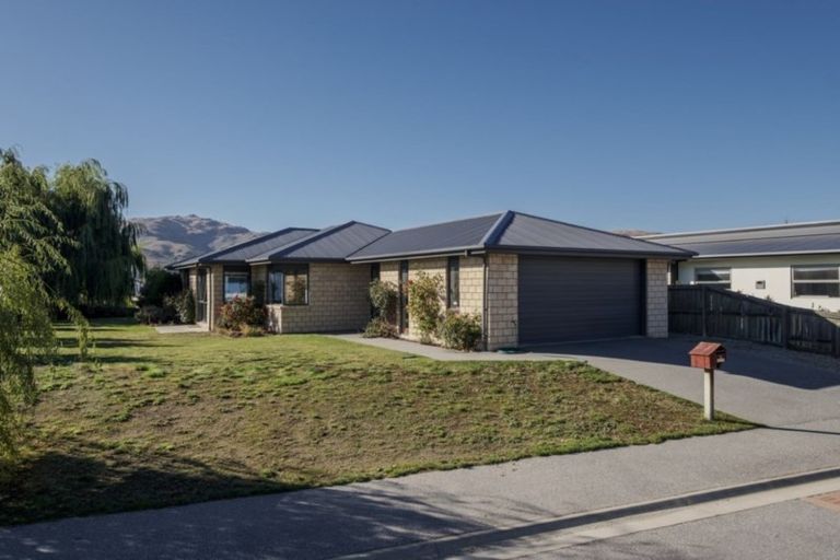 Photo of property in 5 Crabbe Place, Cromwell, 9310