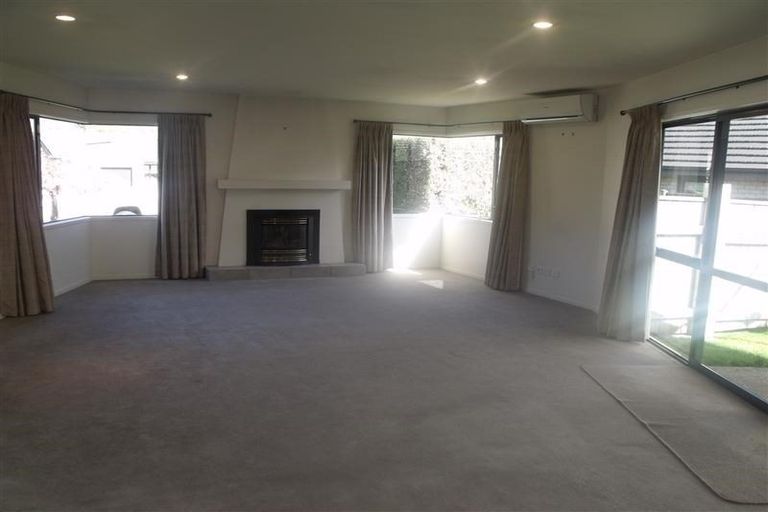 Photo of property in 6 Saint Hill Lane, Havelock North, 4130