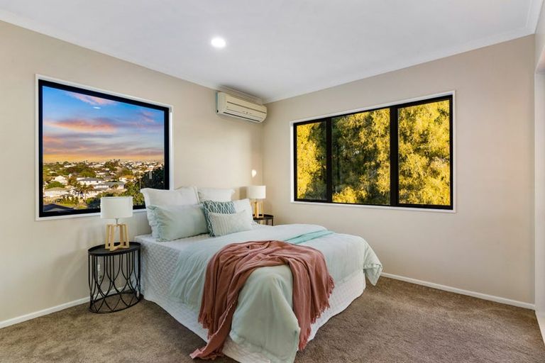 Photo of property in 7 Chieftain Rise, Goodwood Heights, Auckland, 2105