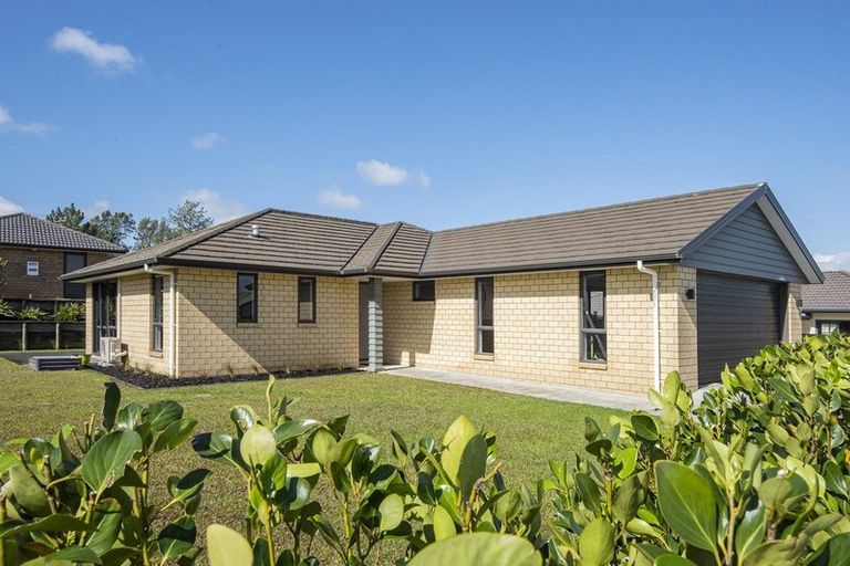 Photo of property in 35 North Crest Drive, Onerahi, Whangarei, 0110