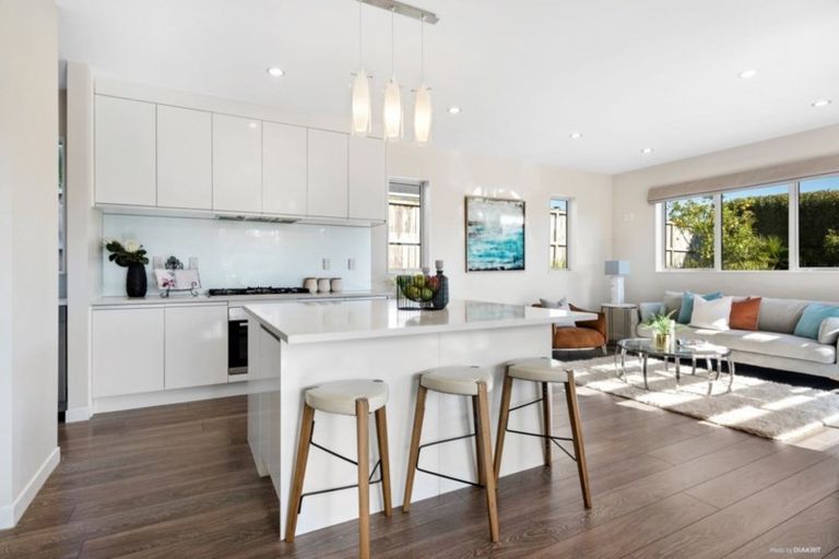 Photo of property in 2 Timberland Drive, Silverdale, 0932