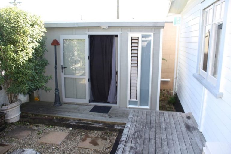 Photo of property in 84 Kamo Road, Kensington, Whangarei, 0112