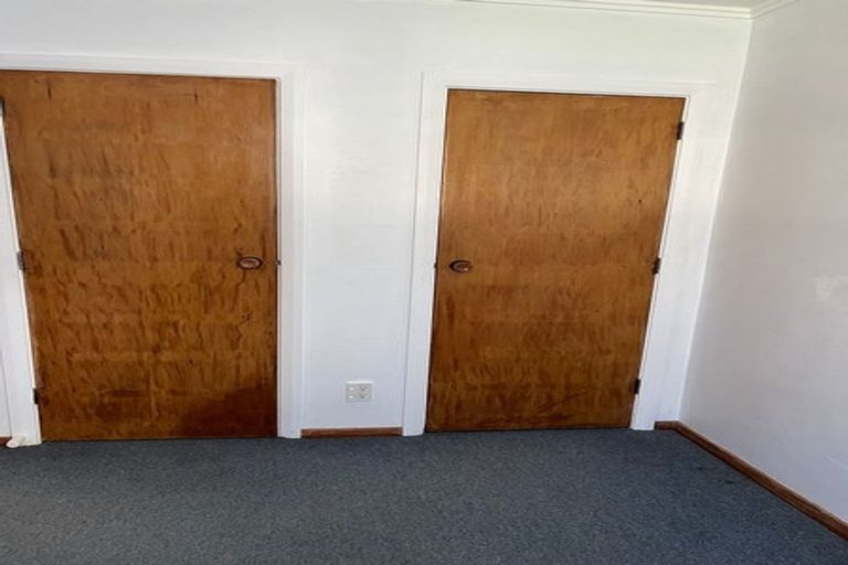 Photo of property in 9 Atiawa Crescent, Waiwhetu, Lower Hutt, 5010