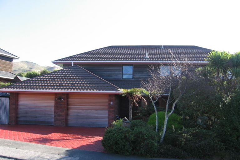 Photo of property in 4 Maywood Grove, Churton Park, Wellington, 6037