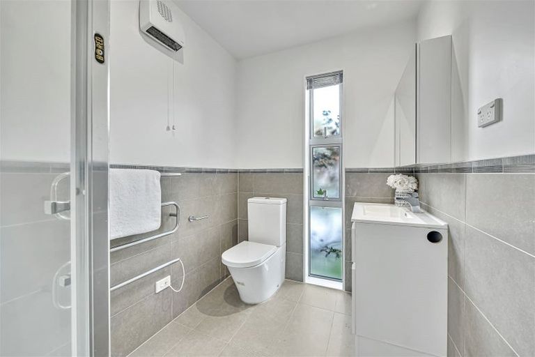 Photo of property in 4 Bacot Place, Howick, Auckland, 2014