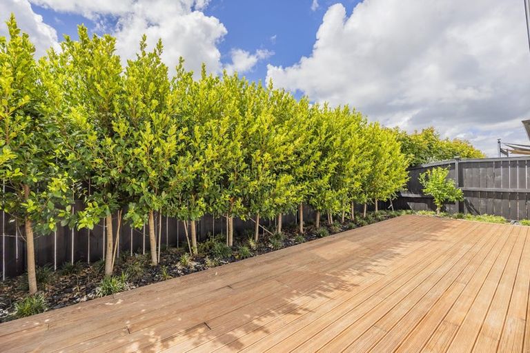 Photo of property in 91 Nobilo Road, Kumeu, 0810