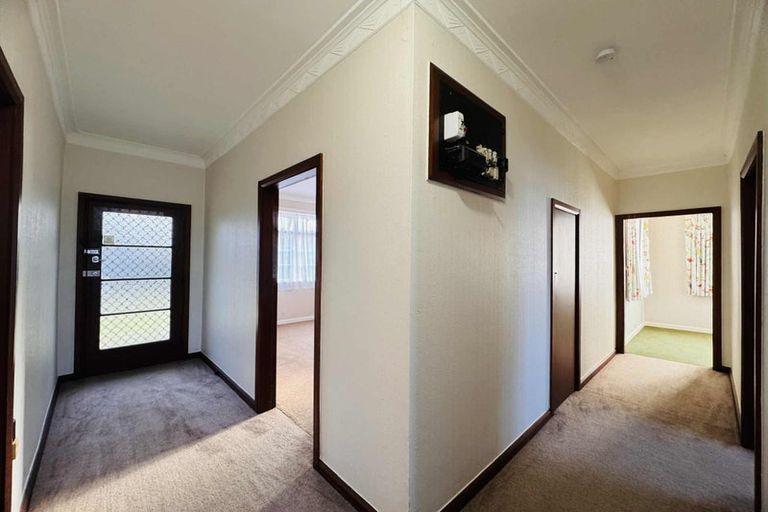 Photo of property in 29-31 Rangitira Avenue, Palmerston North, 4414