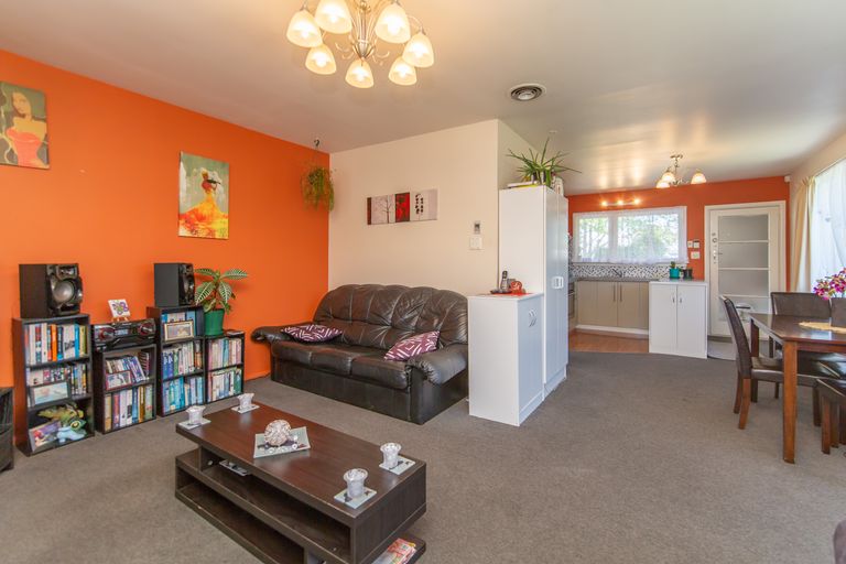 Photo of property in 63 Lochee Road, Upper Riccarton, Christchurch, 8041