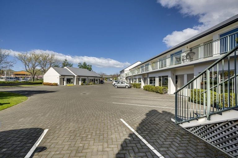 Photo of property in 1/3 Lantern Lane, Halswell, Christchurch, 8025