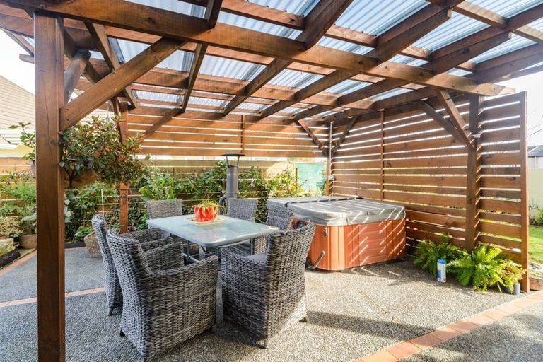 Photo of property in 15 Washington Parade, Milson, Palmerston North, 4414