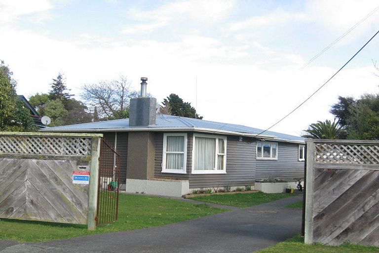 Photo of property in 21 Wellington Street, Feilding, 4702