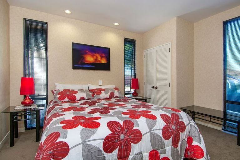 Photo of property in 52 Corinna Street, Welcome Bay, Tauranga, 3112