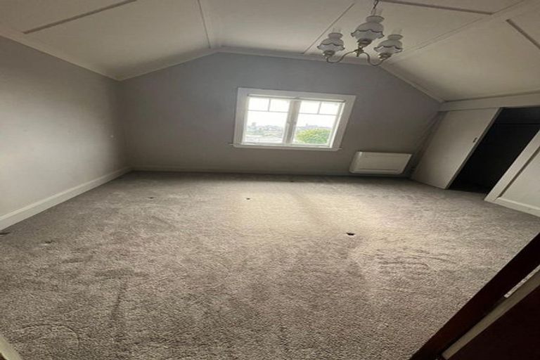 Photo of property in 31 Orams Road, Hillpark, Auckland, 2102