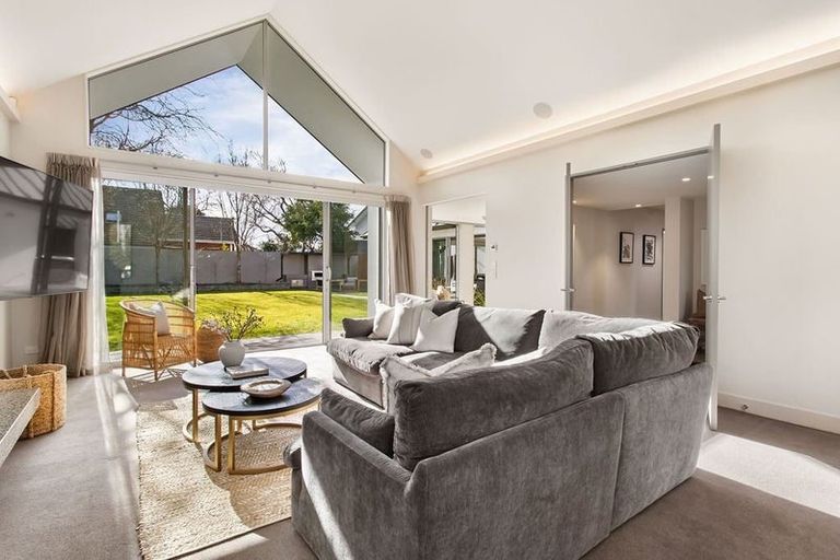 Photo of property in 63a Glandovey Road, Fendalton, Christchurch, 8052