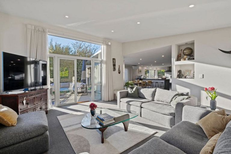 Photo of property in 3 Rere Road, Lake Hayes, Queenstown, 9304