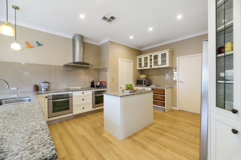 Photo of property in 19 Sherwood Street, Otumoetai, Tauranga, 3110