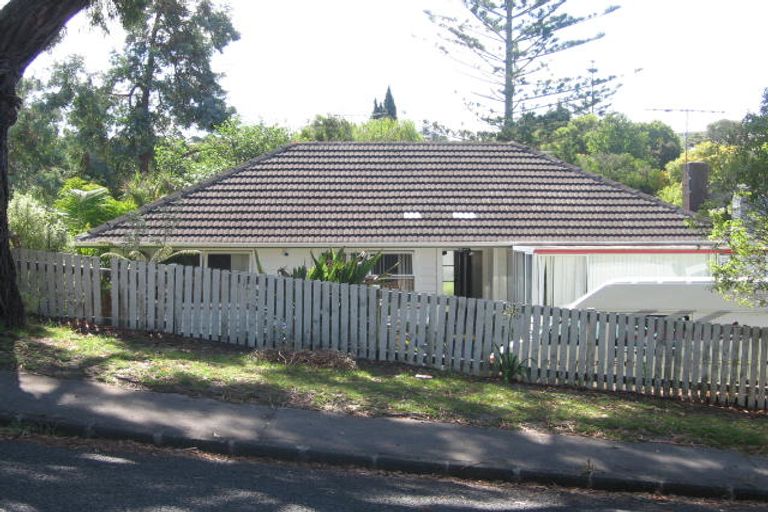 Photo of property in 2/78 Marlborough Avenue, Glenfield, Auckland, 0629