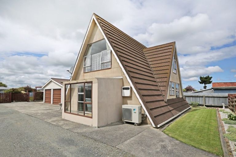 Photo of property in 38 Brown Street, Strathern, Invercargill, 9812