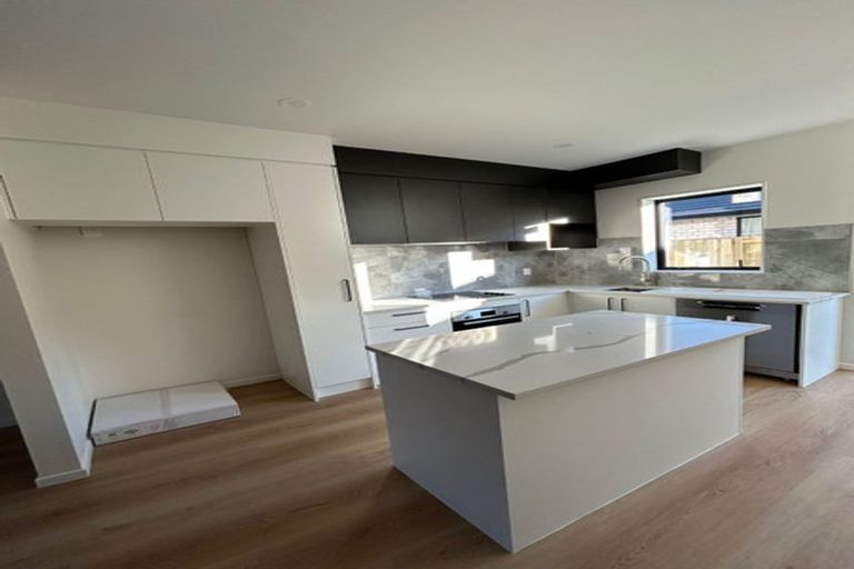 Photo of property in 49 Station Road, Takanini, 2112