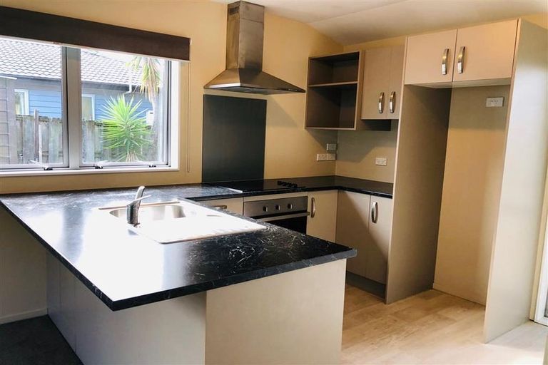 Photo of property in 26 Mirrabooka Avenue, Botany Downs, Auckland, 2010