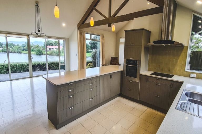 Photo of property in 12 Major Durie Place, Waikanae Beach, Waikanae, 5036