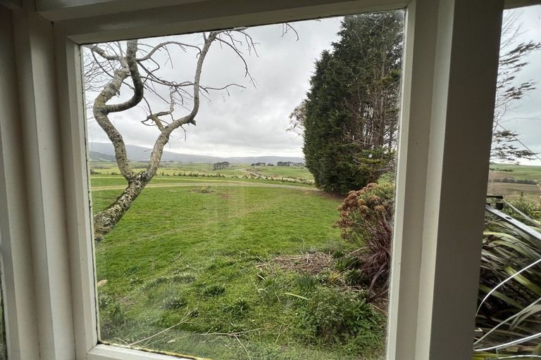 Photo of property in 2112 Orepuki Riverton Highway, Pahia, Riverton, 9881