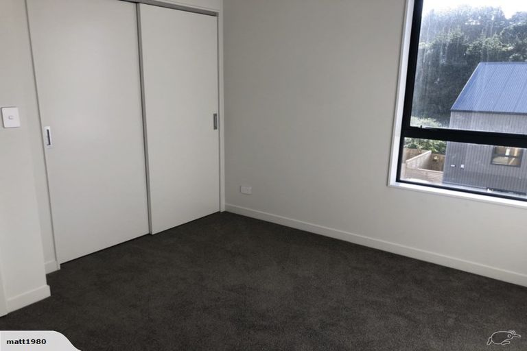 Photo of property in 2/124 Britomart Street, Berhampore, Wellington, 6023