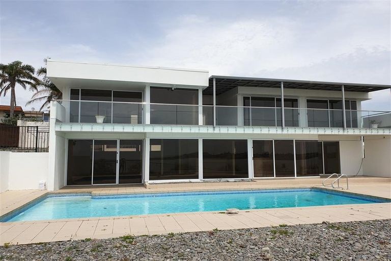 Photo of property in 102 Bramley Drive, Farm Cove, Auckland, 2012