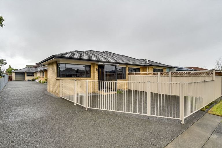 Photo of property in 142a Gloucester Street, Taradale, Napier, 4112
