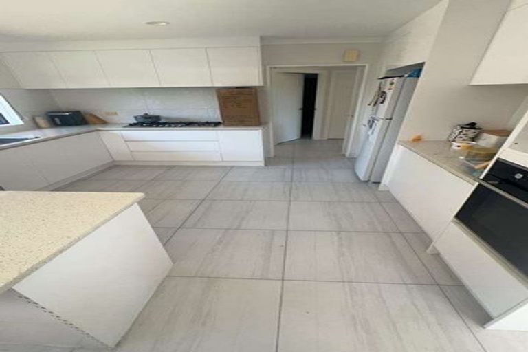 Photo of property in 58 Wattle Farm Road, Wattle Downs, Auckland, 2103