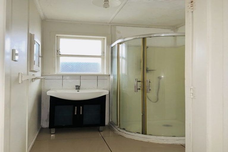 Photo of property in 36 Pah Road, Papatoetoe, Auckland, 2025