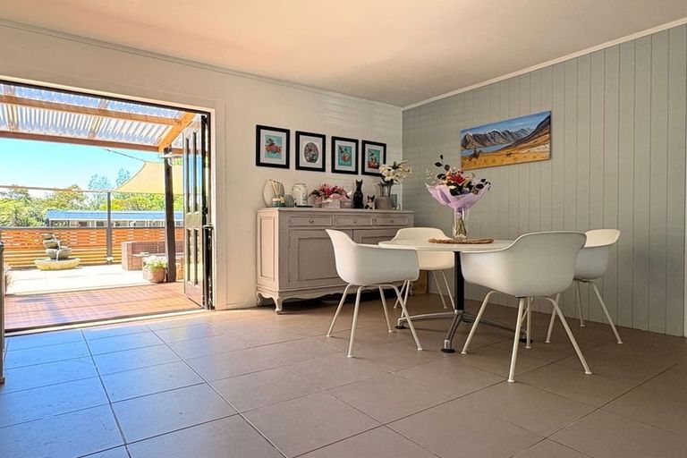 Photo of property in 140 Mako Mako Road, Levin, 5510