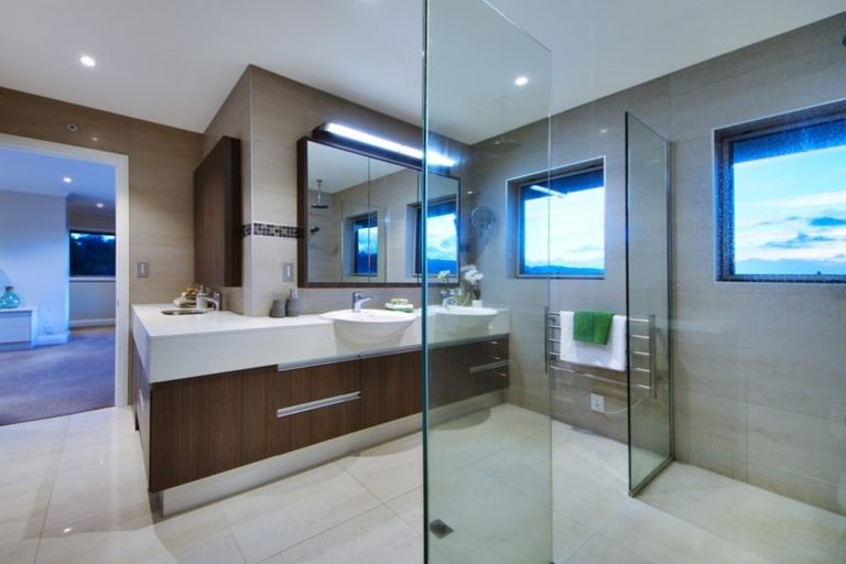 Photo of property in 145 Cornwallis Road, Cornwallis, Auckland, 0604