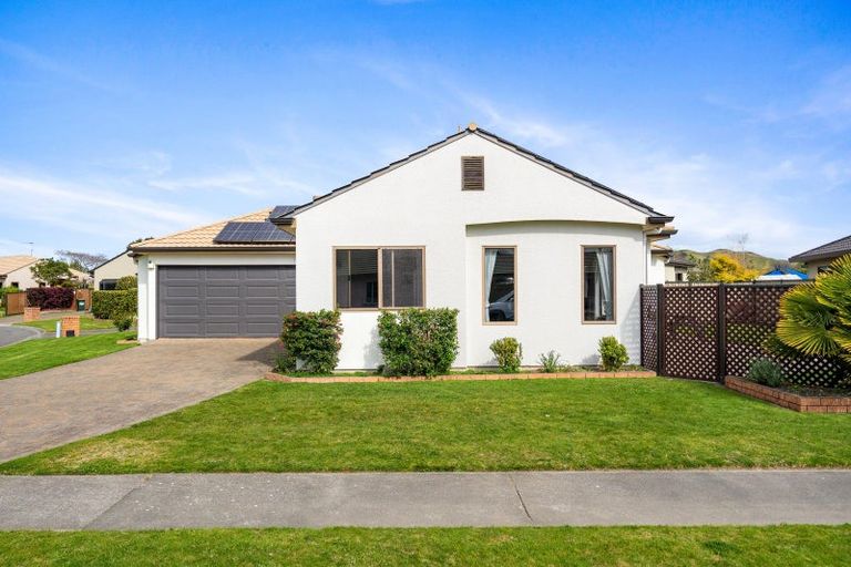 Photo of property in 19 Aintree Place, Taradale, Napier, 4112