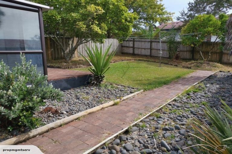 Photo of property in 18 Newham Place, Henderson, Auckland, 0612