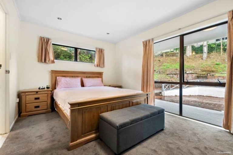 Photo of property in 11 Hiwihau Place, Glenfield, Auckland, 0629