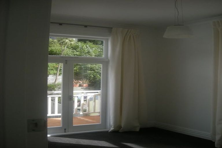 Photo of property in 270 The Terrace, Te Aro, Wellington, 6011