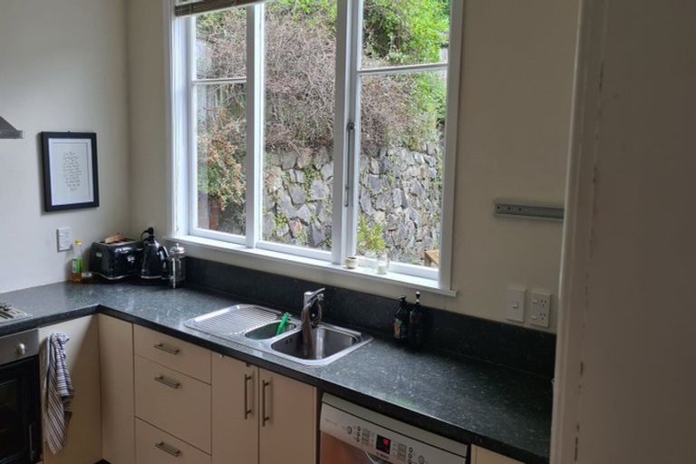 Photo of property in 14 Buckingham Street, Melrose, Wellington, 6023