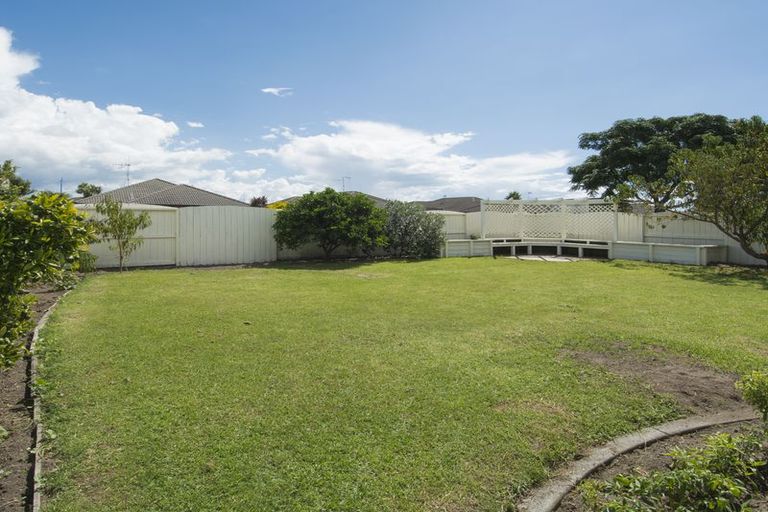 Photo of property in 130 Evans Road, Papamoa Beach, Papamoa, 3118