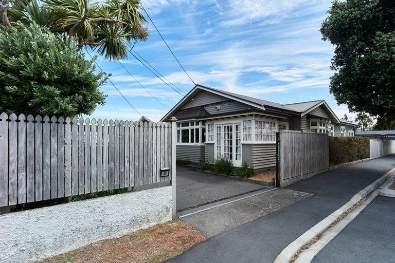 Photo of property in 31 Hobart Street, Miramar, Wellington, 6022