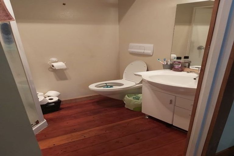 Photo of property in 58 Record Street, Fitzroy, New Plymouth, 4312